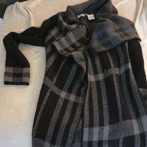 Black and Gray Plaid Cardigan